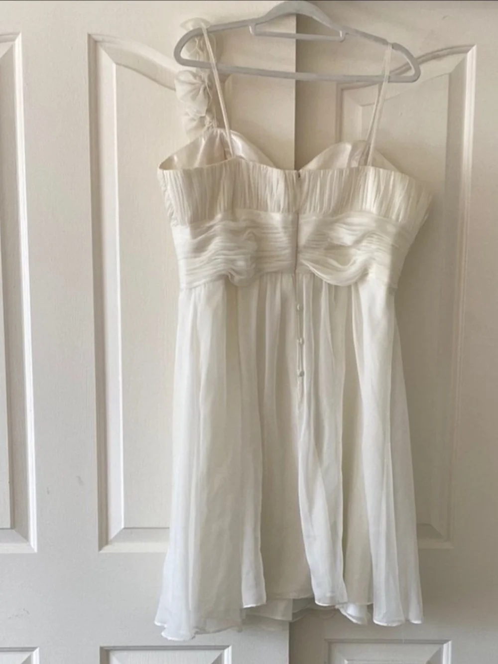May Queen White One-Shoulder Floral Strap Chiffon A-Line Dress. Size 16 - Picture 7 of 10